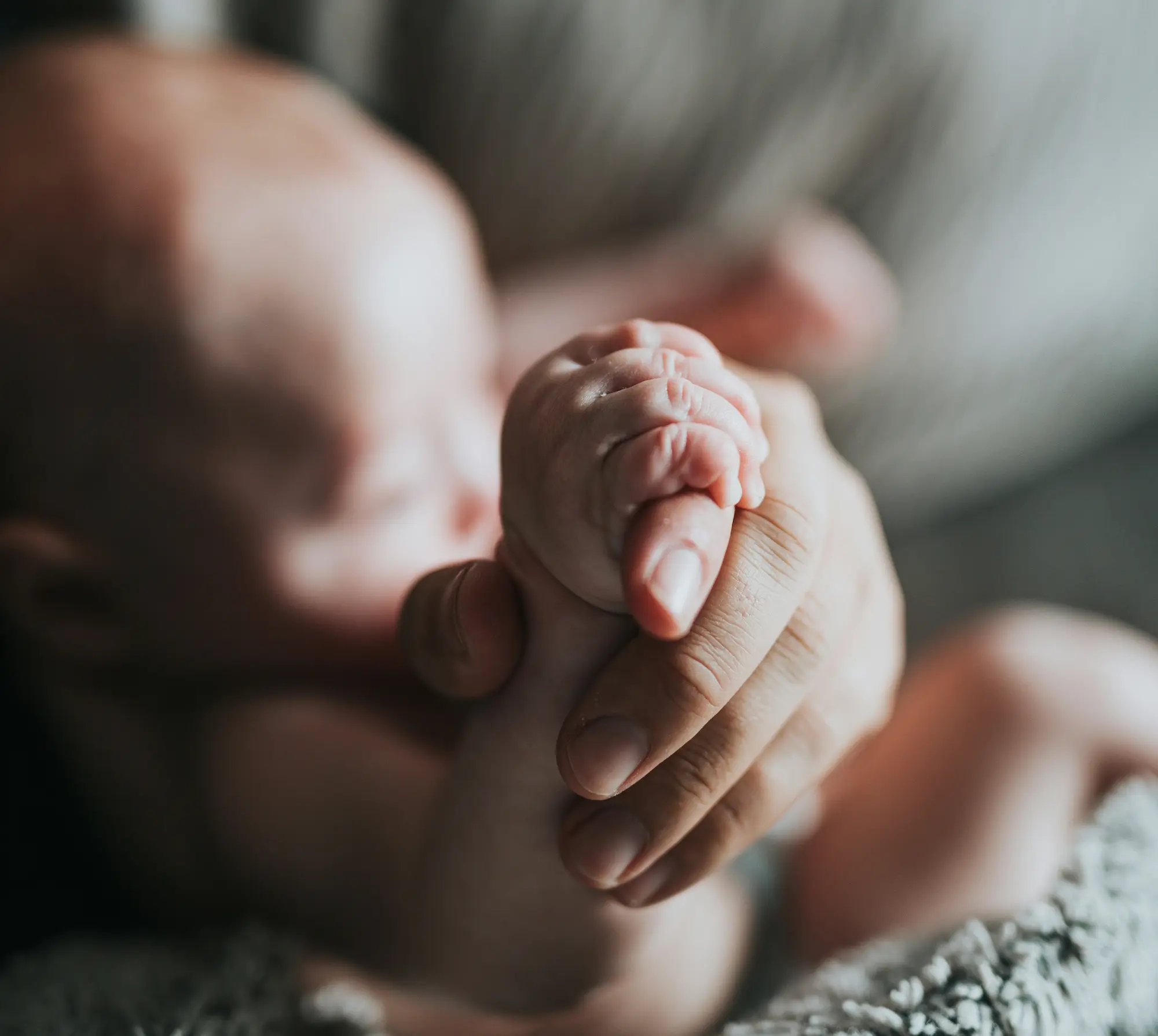 VITÓRIA DA MATERNIDADE: TST muda entendimento e garante estabilidade para trabalhadoras temporárias
